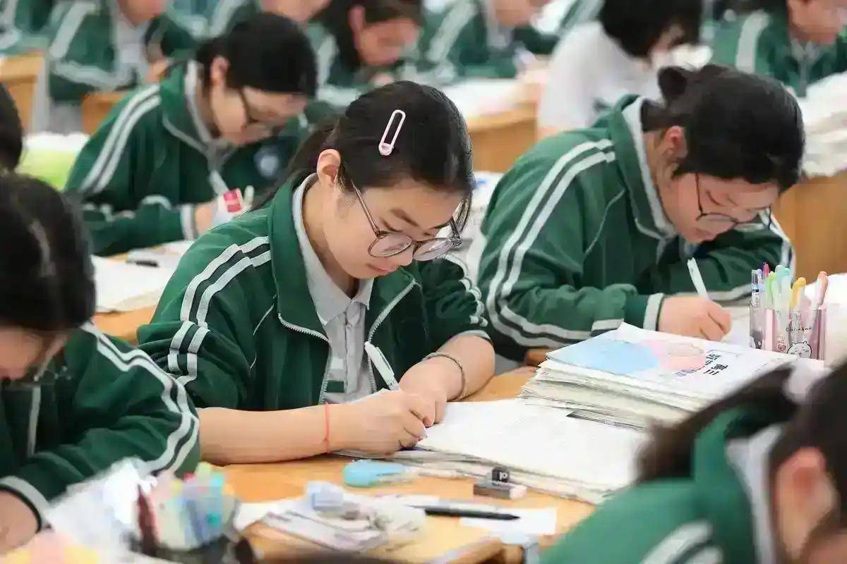 原創考研人數暴跌45萬！別信學歷無用論，只會坑了娃