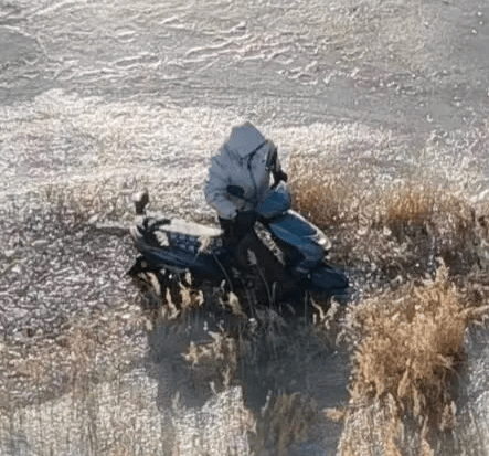 北方多地發生冰面破裂事故 自救指南快收藏