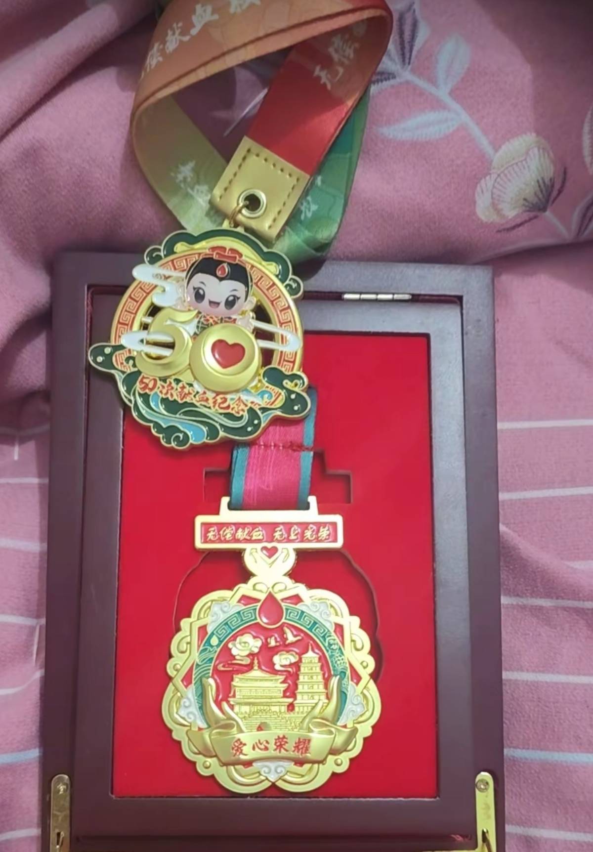 男子獻血2.2萬毫升被拒免門票，景區深夜釋出道歉宣告，當事人再發聲：已走法律程式，之後還會繼續獻血