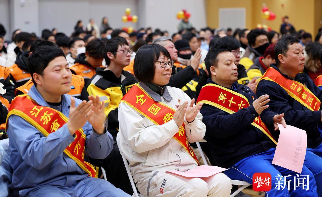 “馬上有錢”、“馬上有物件”！“致敬時代之光·祝福一線勞動者”書法公益活動啟動