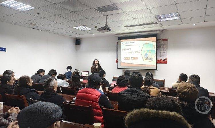 普法紀實｜巡迴審判進社羣！老人離婚房產糾紛當場化解