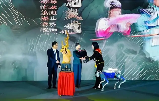 當機器人成各路春晚“新寵”，租賃模式升級