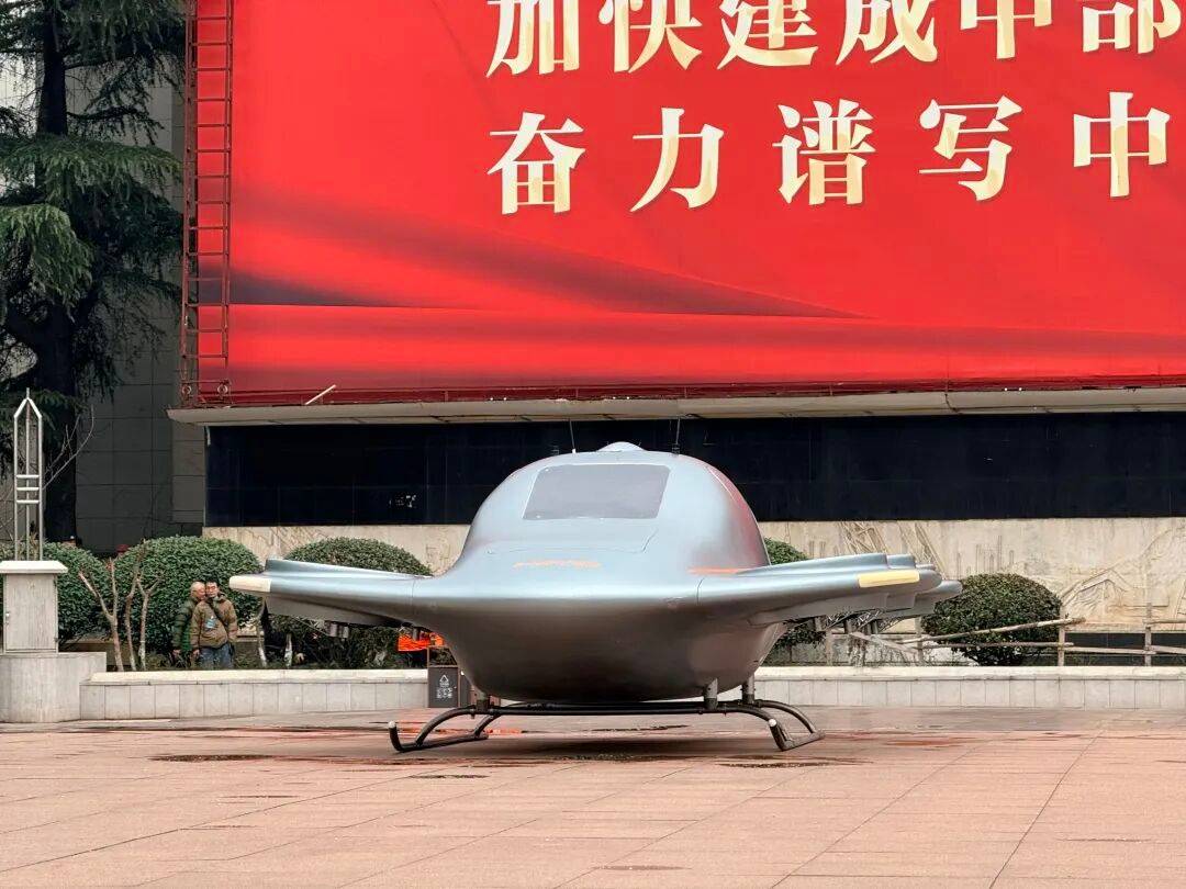 剛剛，飛行汽車現身武漢！