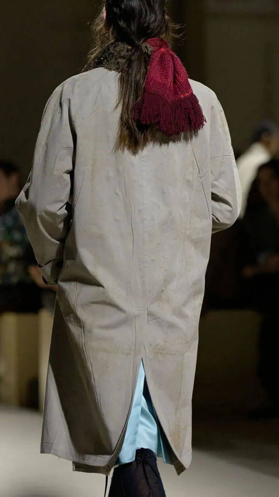 十五位女性，六十套造型，Prada 如何理解穿著