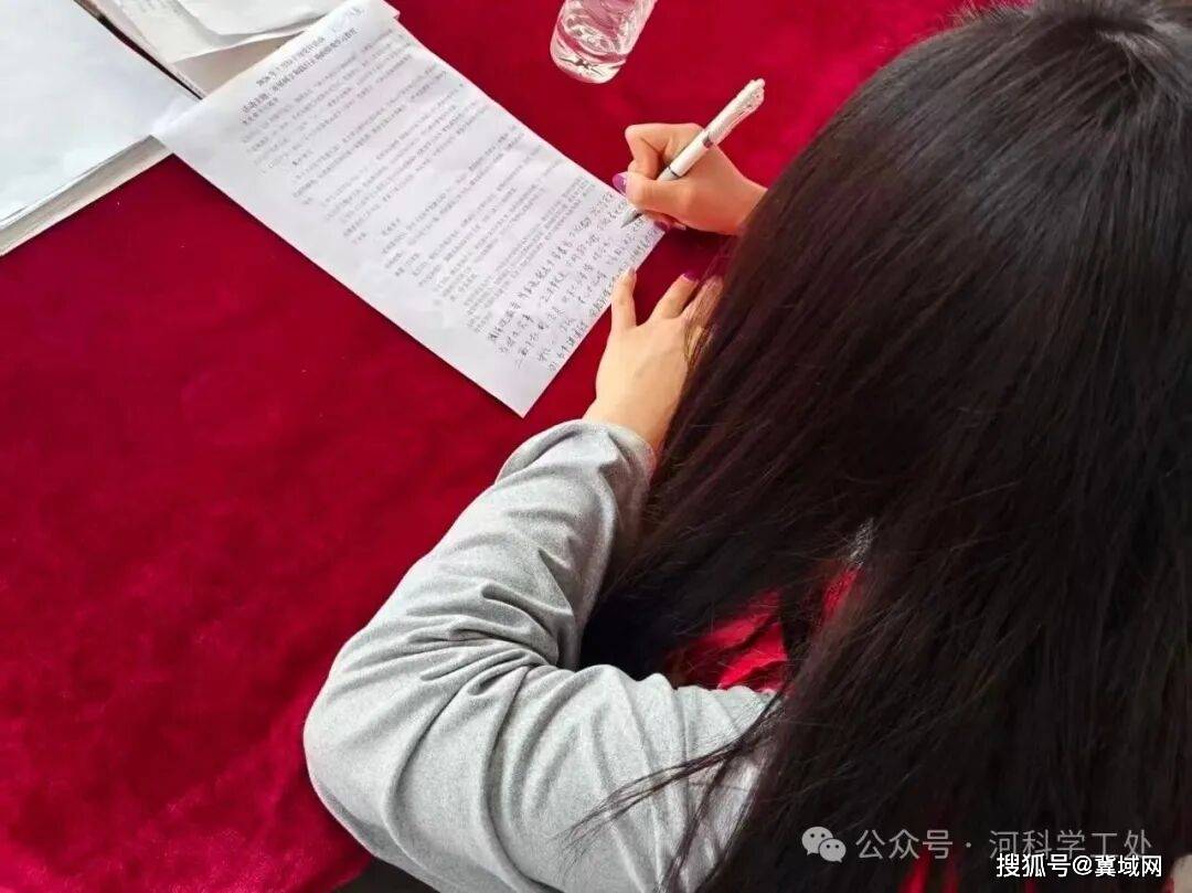 河北科技學院暑假大學生“返家鄉”社會實踐活動紀實報道