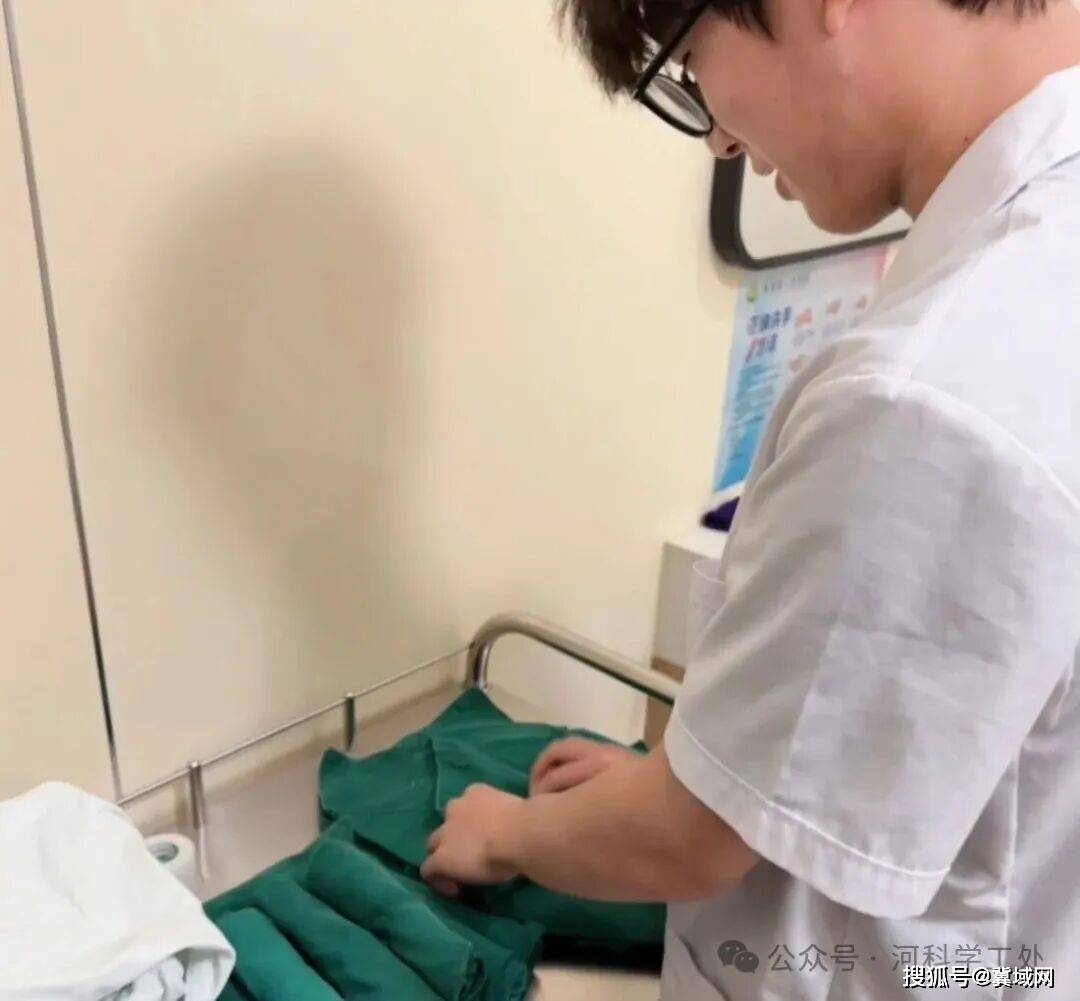 河北科技學院暑假大學生“返家鄉”社會實踐活動紀實報道