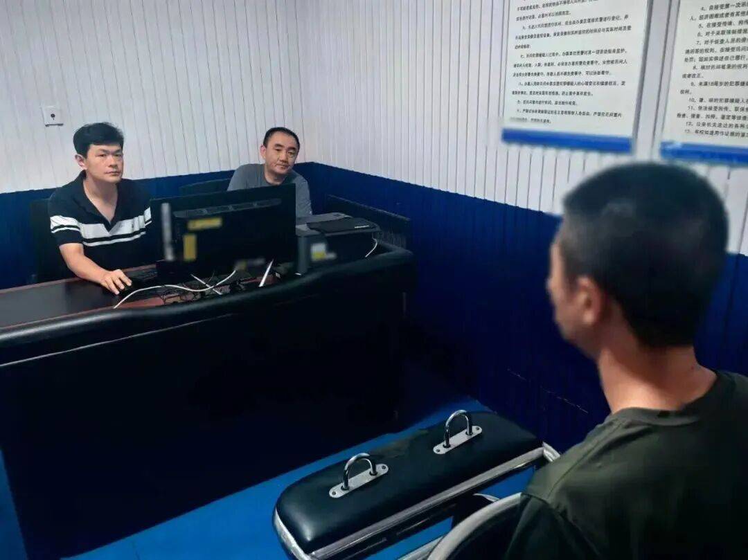 網戀邂逅冒牌軍人，10餘名女性被騙財騙色！警方通報