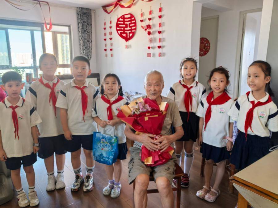 合肥市南門小學上城國際分校：賡續八一精神 童心築夢強國